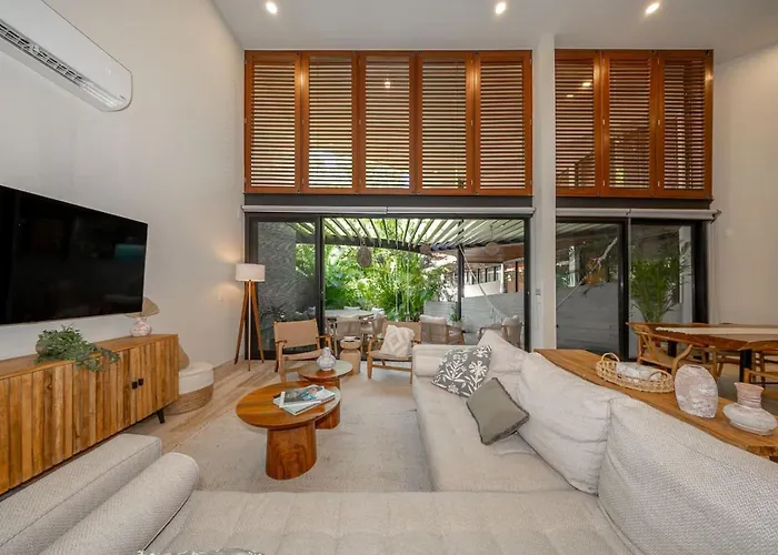 Exclusive Designer Duplex In Playacar Appartement